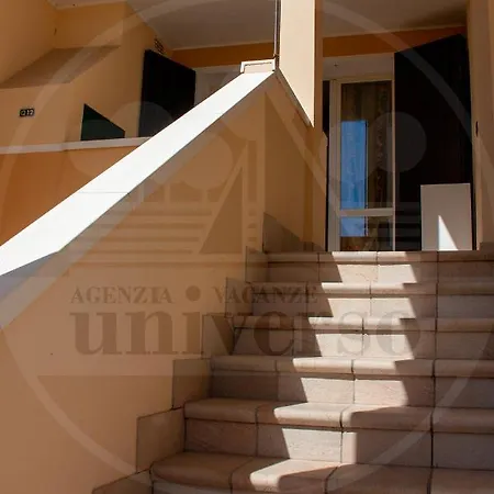Hermitage Q12 Apartment *