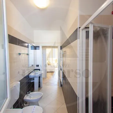 Apartment Hermitage Q12 *